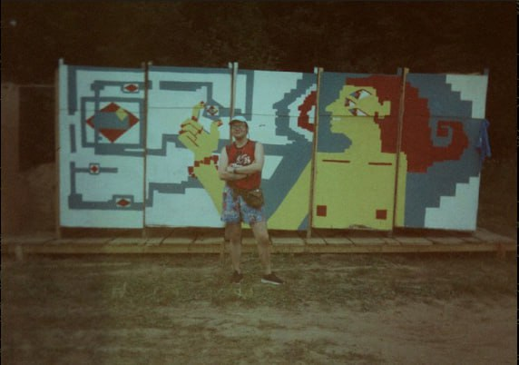 Placeholder image, describe images with alt text like this. If the link is broken as it is here, the alt text displays instead of the image.